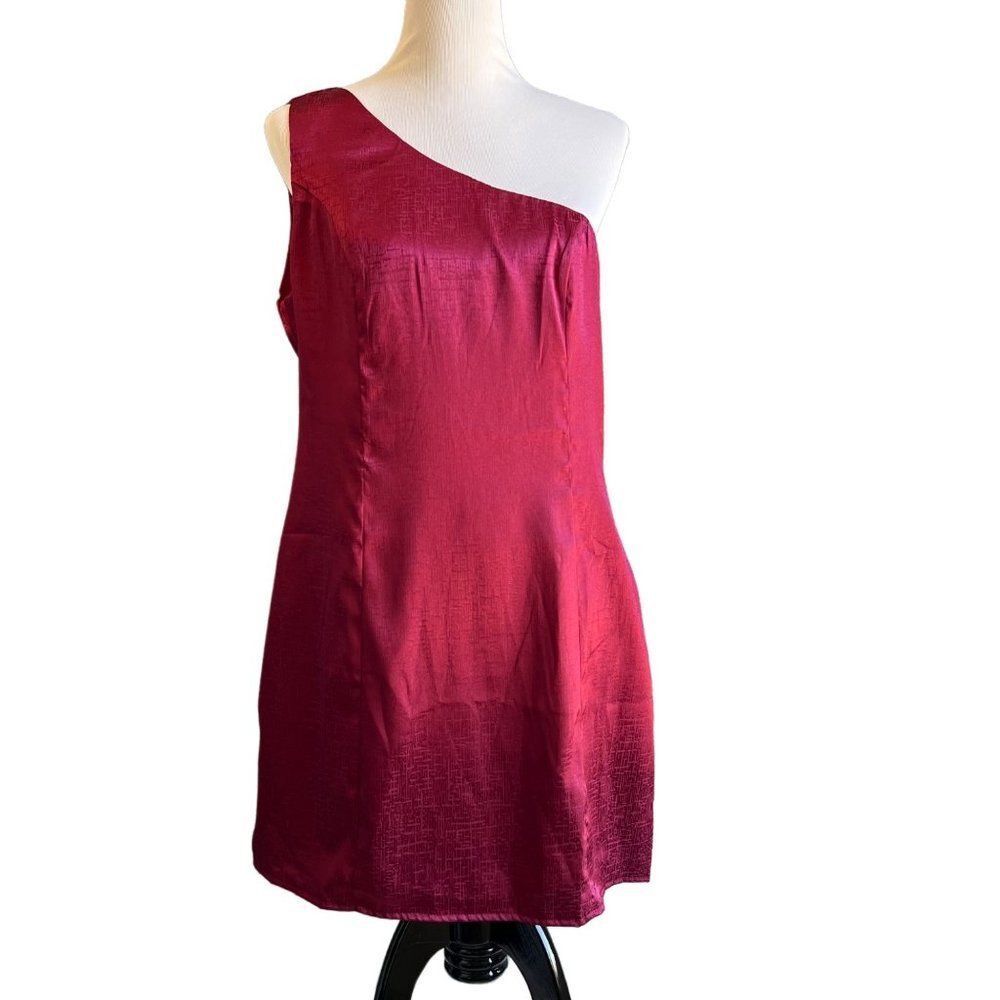 Lulus Burgundy Lisette Satin One-Shoulder Mini Dress Size XL NWT - Picture 2 of 8